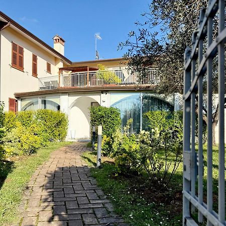 Aparthotel Abitatt Fosdinovo Exteriér fotografie