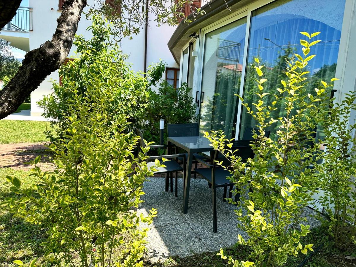 Aparthotel Abitatt Fosdinovo Exteriér fotografie